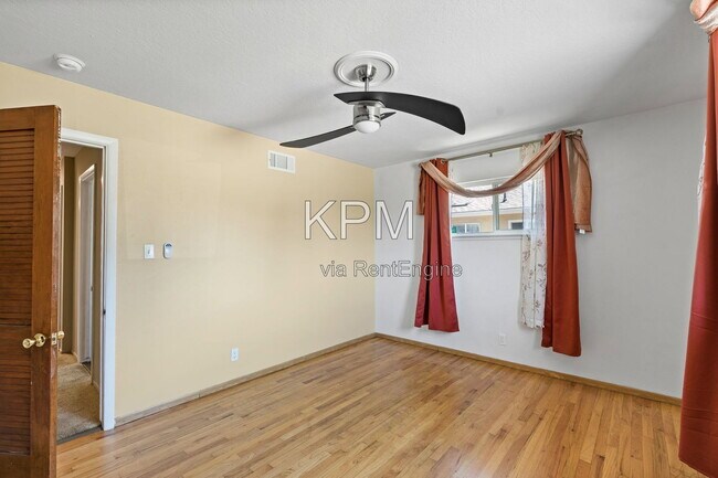 Building Photo - 2155 Portola Ave