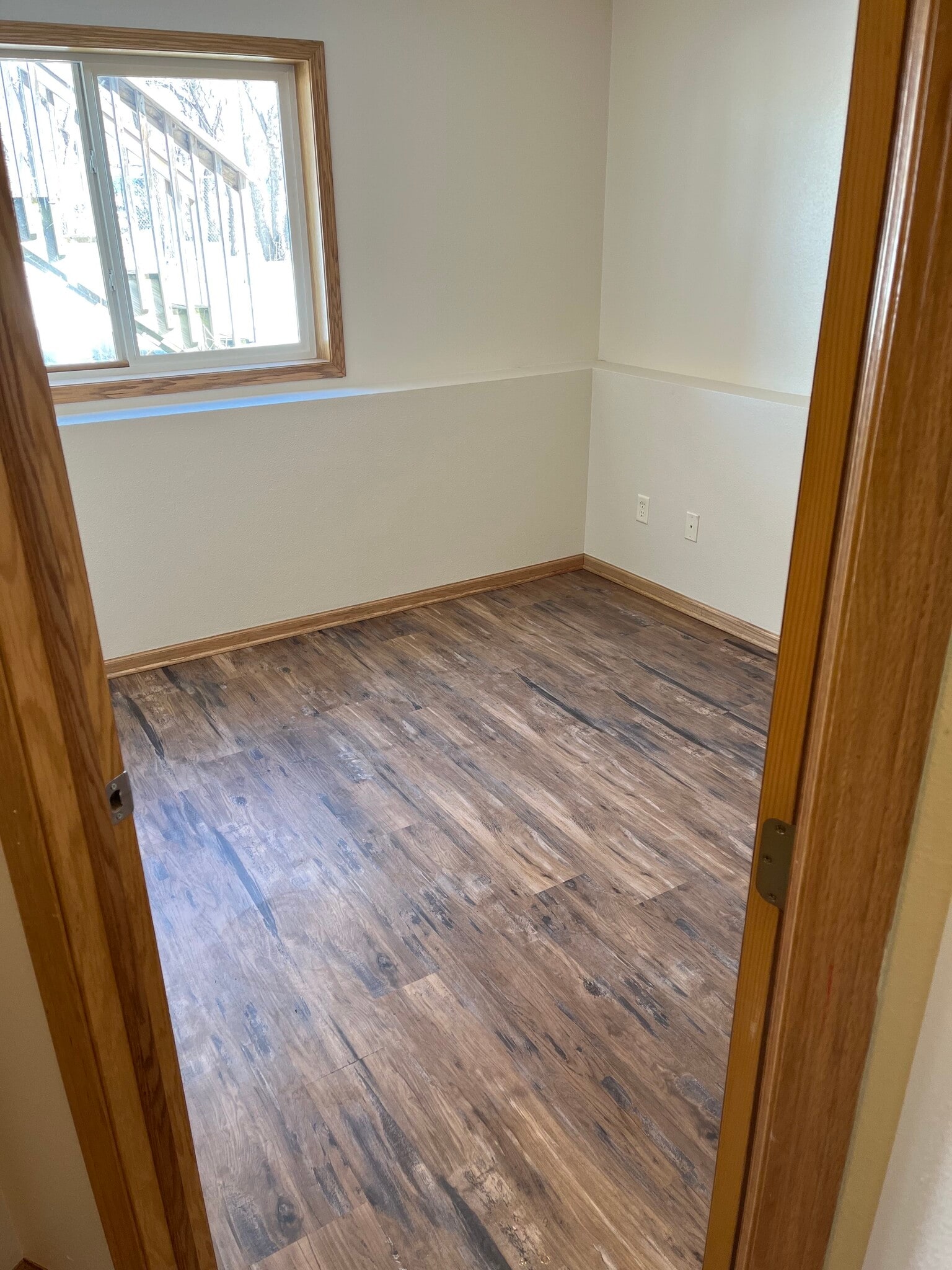 Building Photo - 540 6th Ave NE