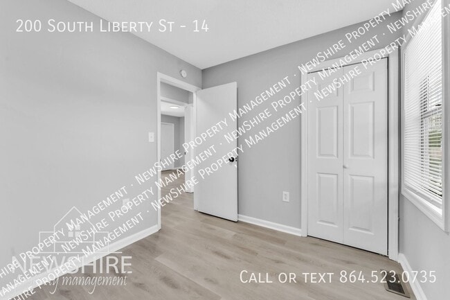 Building Photo - 200 S Liberty St