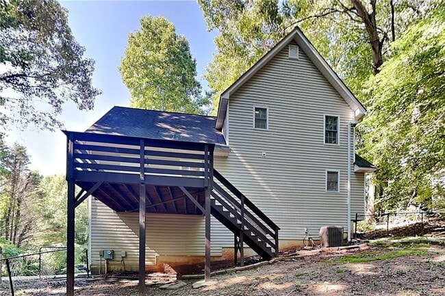 Building Photo - 339 Abbington Ln