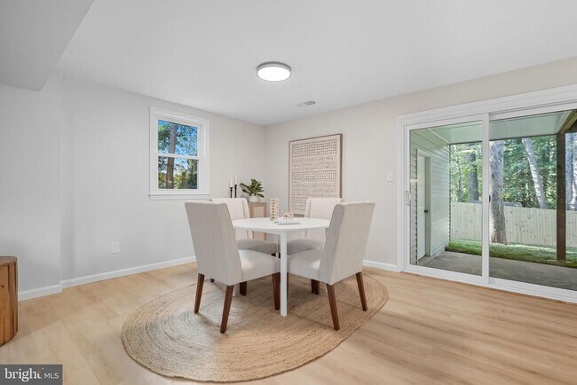 Building Photo - 4512 Sleaford Rd