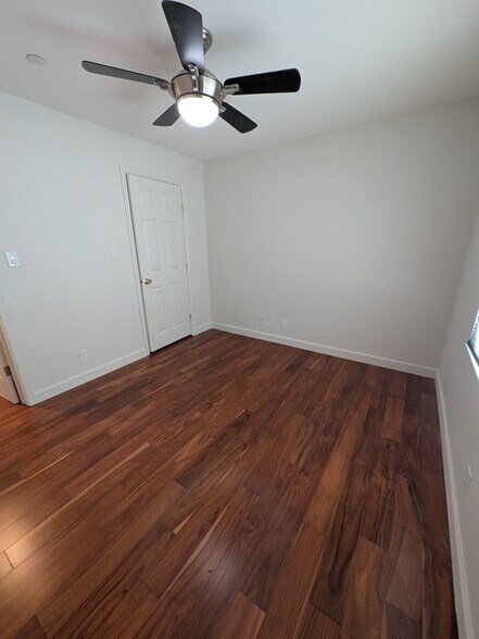 Building Photo - 344 Orchard Ave
