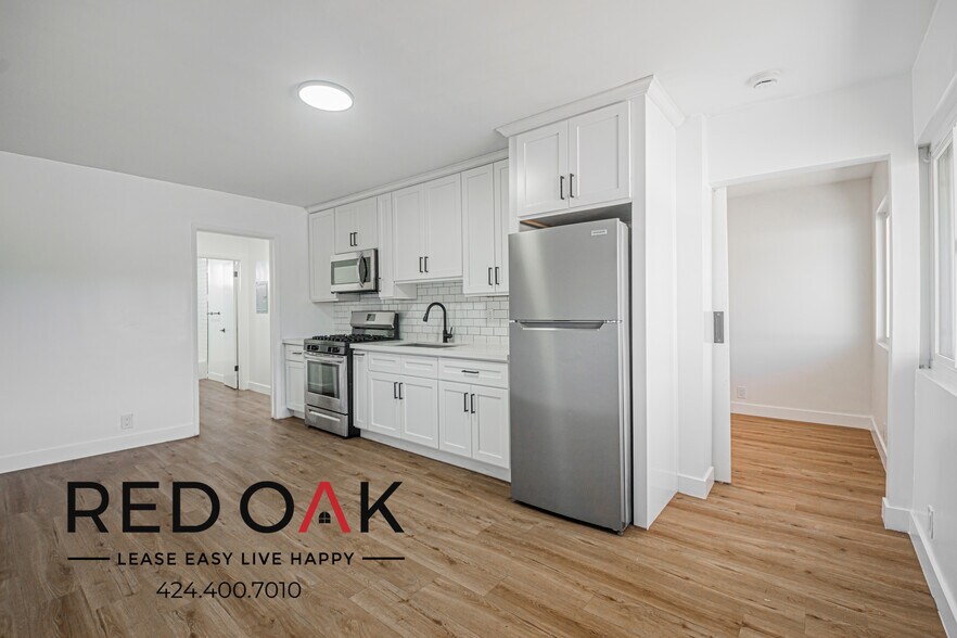 Building Photo - 340 W 87th St