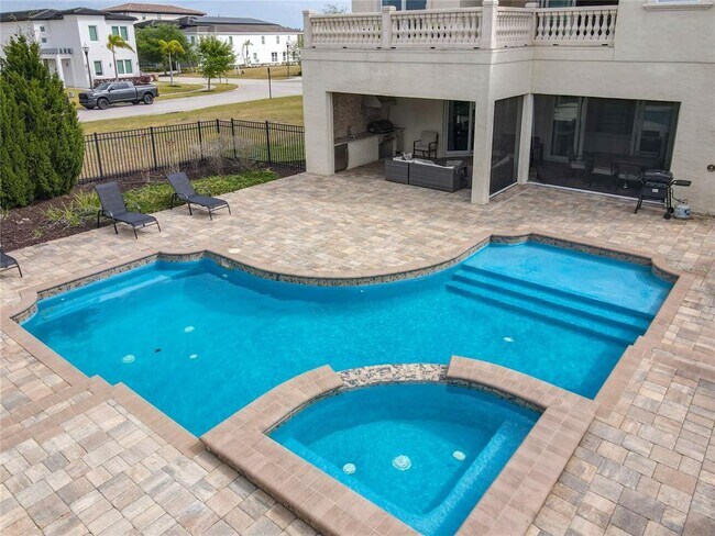 Building Photo - 760 Golden Bear Dr