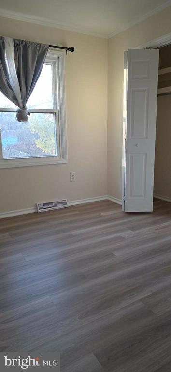 Building Photo - 601 9th St