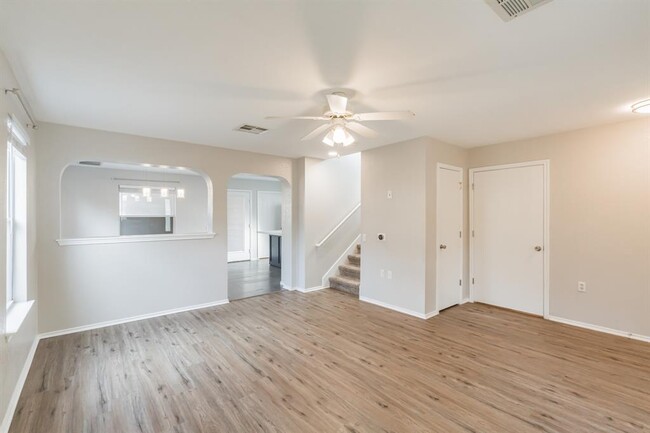 Building Photo - 11328 Hungry Horse Dr