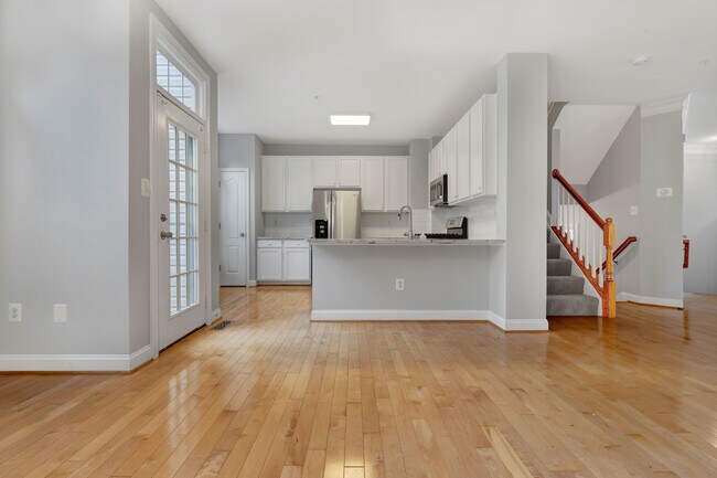 Building Photo - 2032 Ashleigh Woods Ct