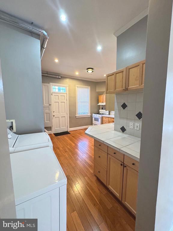 Building Photo - 15 Seaton Pl NW