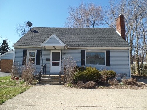Primary Photo - 2752 Niagara Falls Blvd