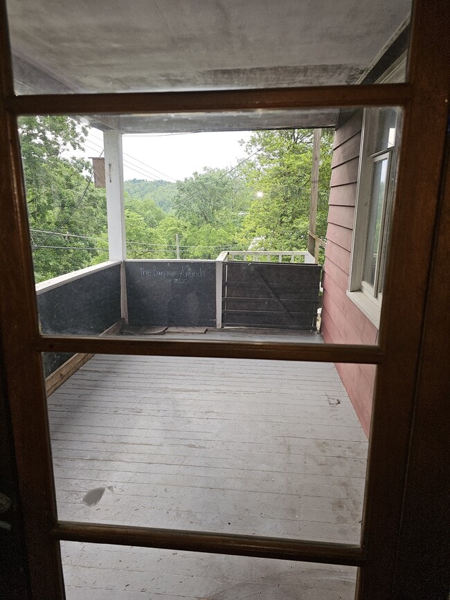 Building Photo - 277 Harrison Rd