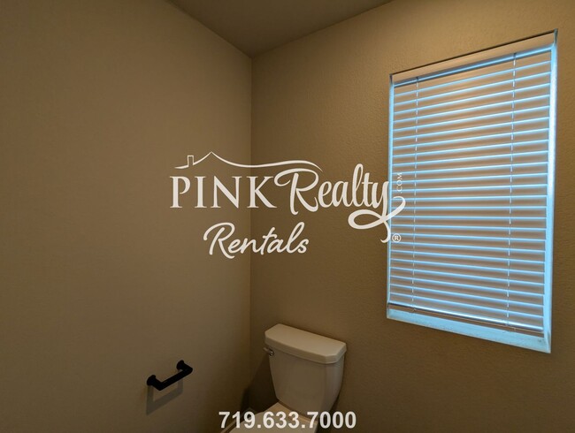 Building Photo - 6259 Godwit Ln