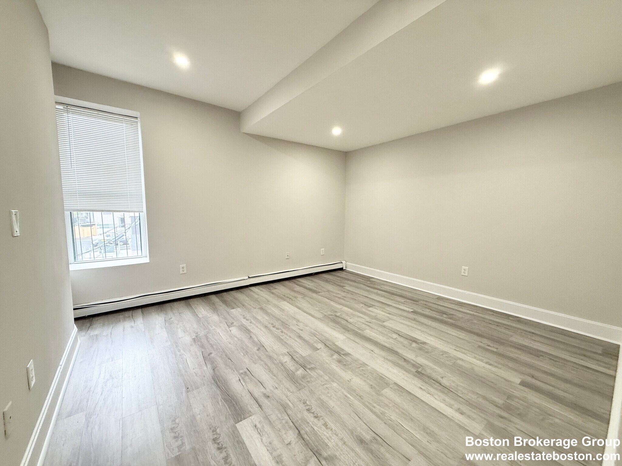 Building Photo - 15 Ruggles St