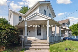 Building Photo - 1303 Western Ave