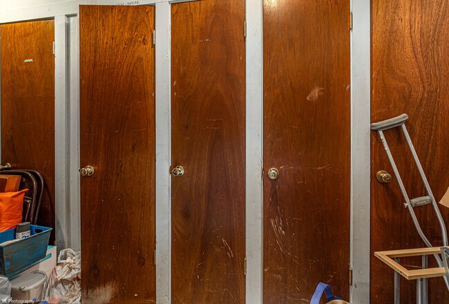 Building Photo - 11036 Kilpatrick Ave