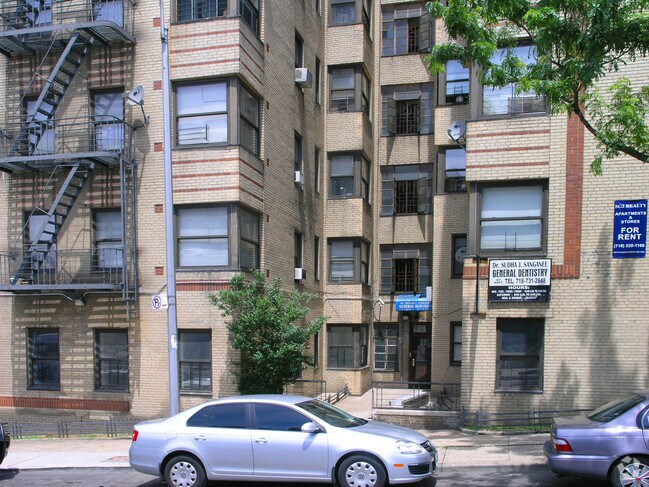 Building Photo - 161-165 E 179th St