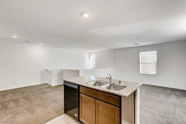 Building Photo - 4496 Pencester St