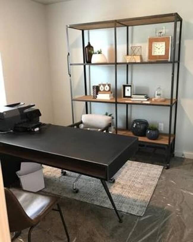 Building Photo - PERFECT LOCATION IN OREM!!!