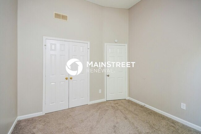 Building Photo - 4 Bedroom Pet-Friendly Home in Lithonia, GA with Main Street Renewal