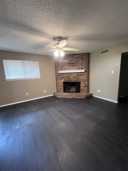 Building Photo - 734 Lariat Ln