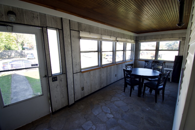 Building Photo - 1241 Locust Ave