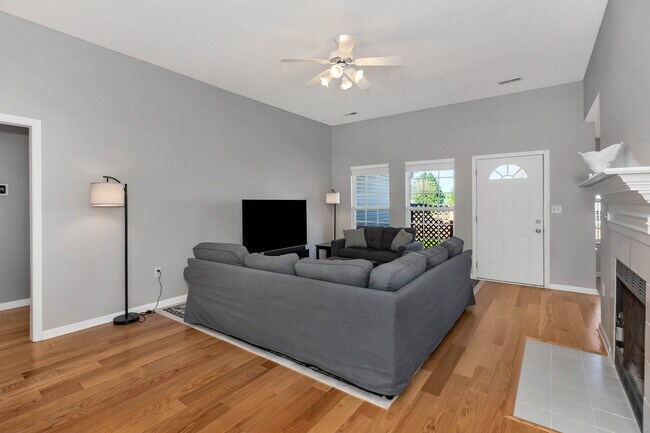 Building Photo - 5981 Vinemont Dr NW