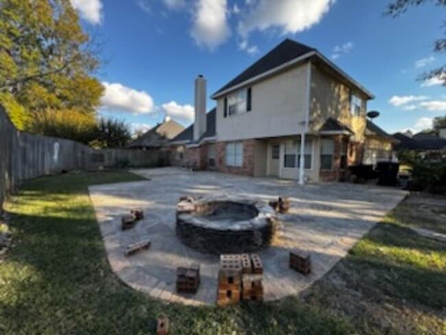 Building Photo - Rental Property