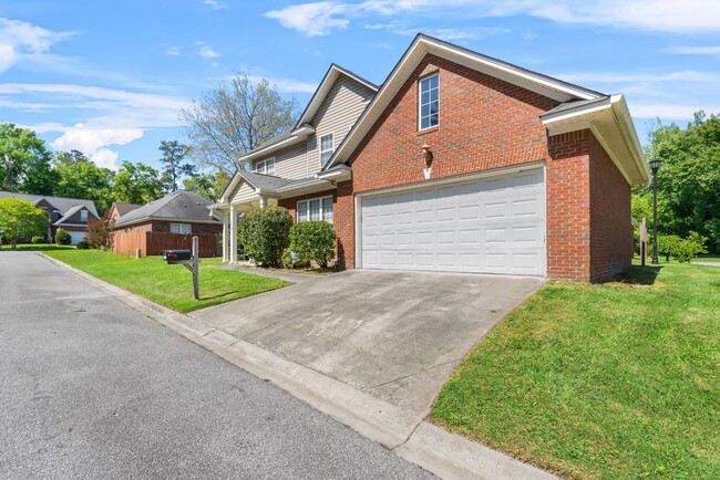Building Photo - 5419 Magnolia Park Cir