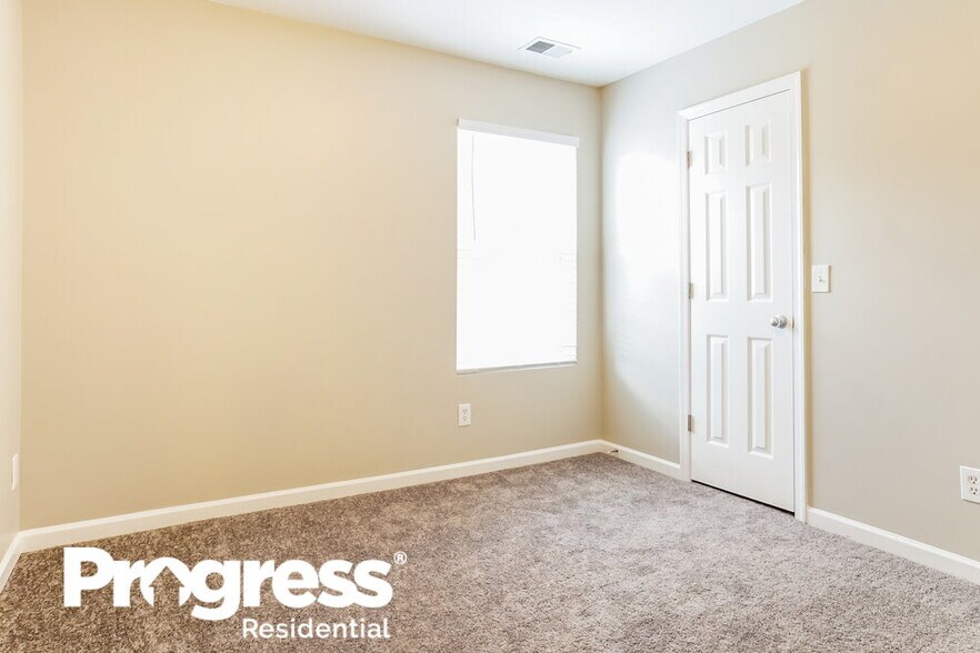 Building Photo - 2123 Craver Mdws Ct