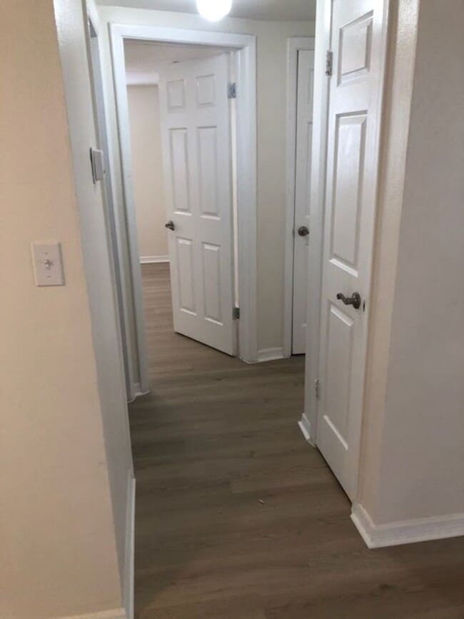 Building Photo - Beautiful remodeled home!
