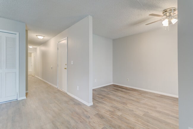 Building Photo - 1140 Holli Springs Ln