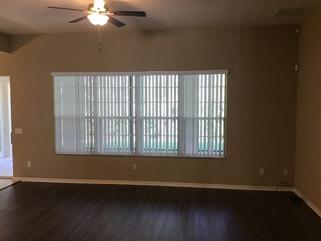 Building Photo - 10016 Caroline Park Dr