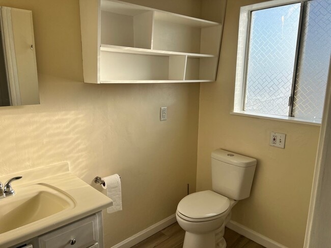 Building Photo - Delta Living