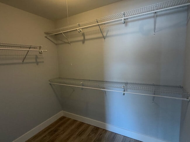 Building Photo - 6S018 Steeple Run Dr