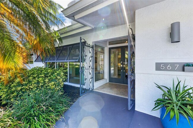 Building Photo - 567 Bird Key Dr