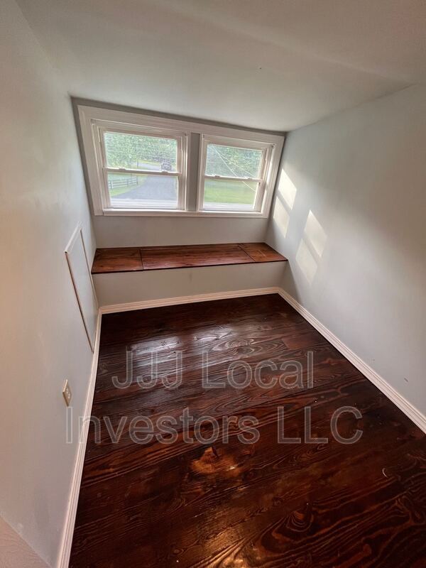 Building Photo - 12205 Old Henry Rd