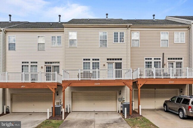 Building Photo - 2229 Potomac Club Pkwy