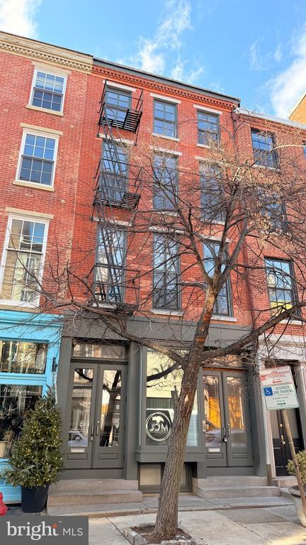 Building Photo - 136 N 3rd St