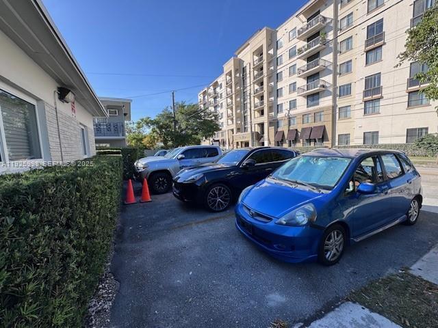 Building Photo - 900 SW 5th Ave