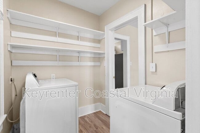 Building Photo - 2828 Tidewater Dr