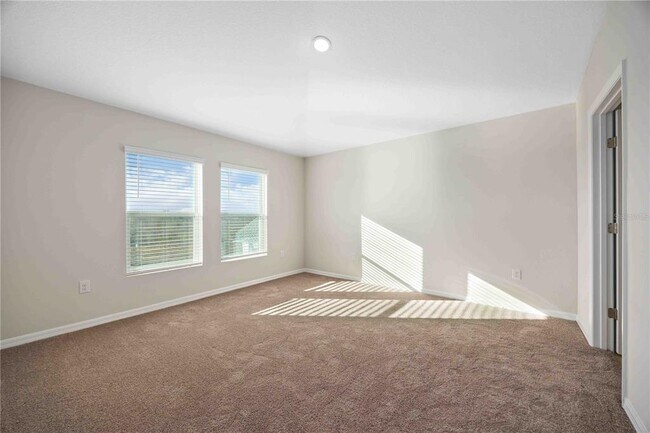 Building Photo - 1724 Vanilla St