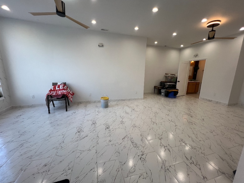 Building Photo - 7935 Ogden Ave