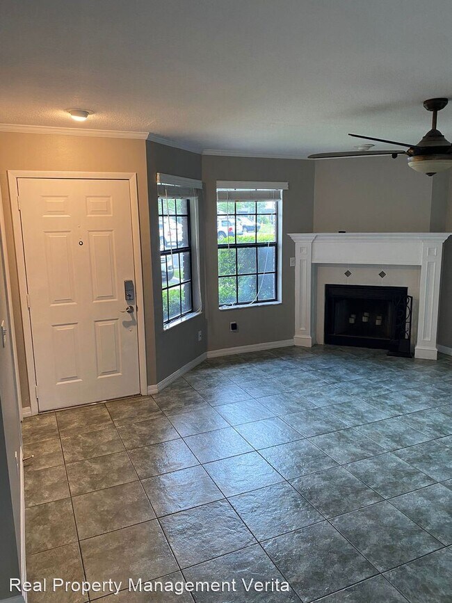 Building Photo - 2 br, 2.5 bath House - 2888 Wareham Ct