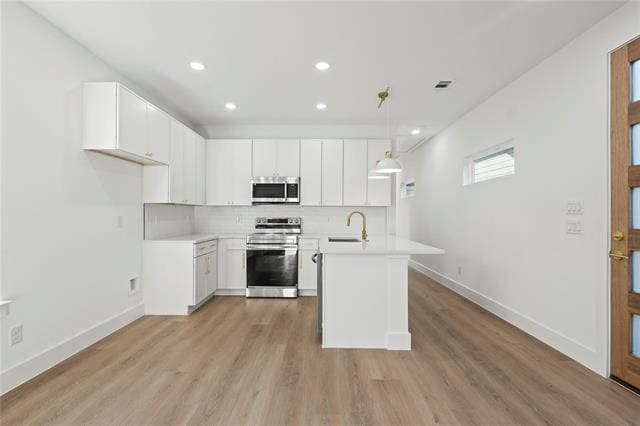 Building Photo - 2221 Hooper St