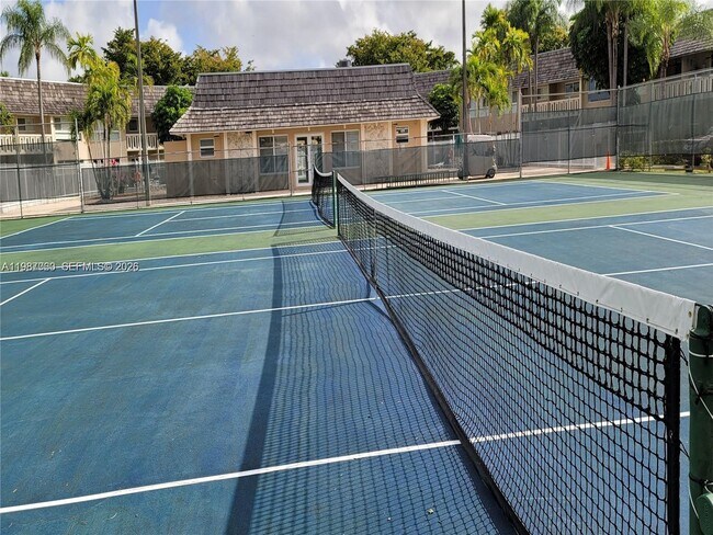 Building Photo - 7470 Miami Lakes Dr