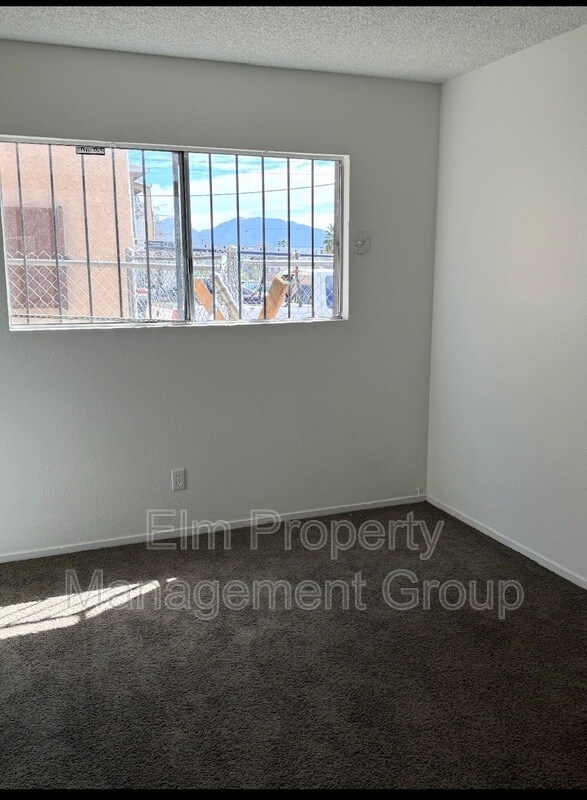 Building Photo - 2728 Haddock Ave