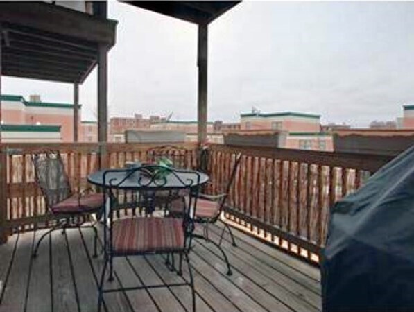 Building Photo - 200 Northampton St