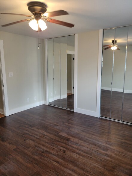 Building Photo - 5001 Grande Dr