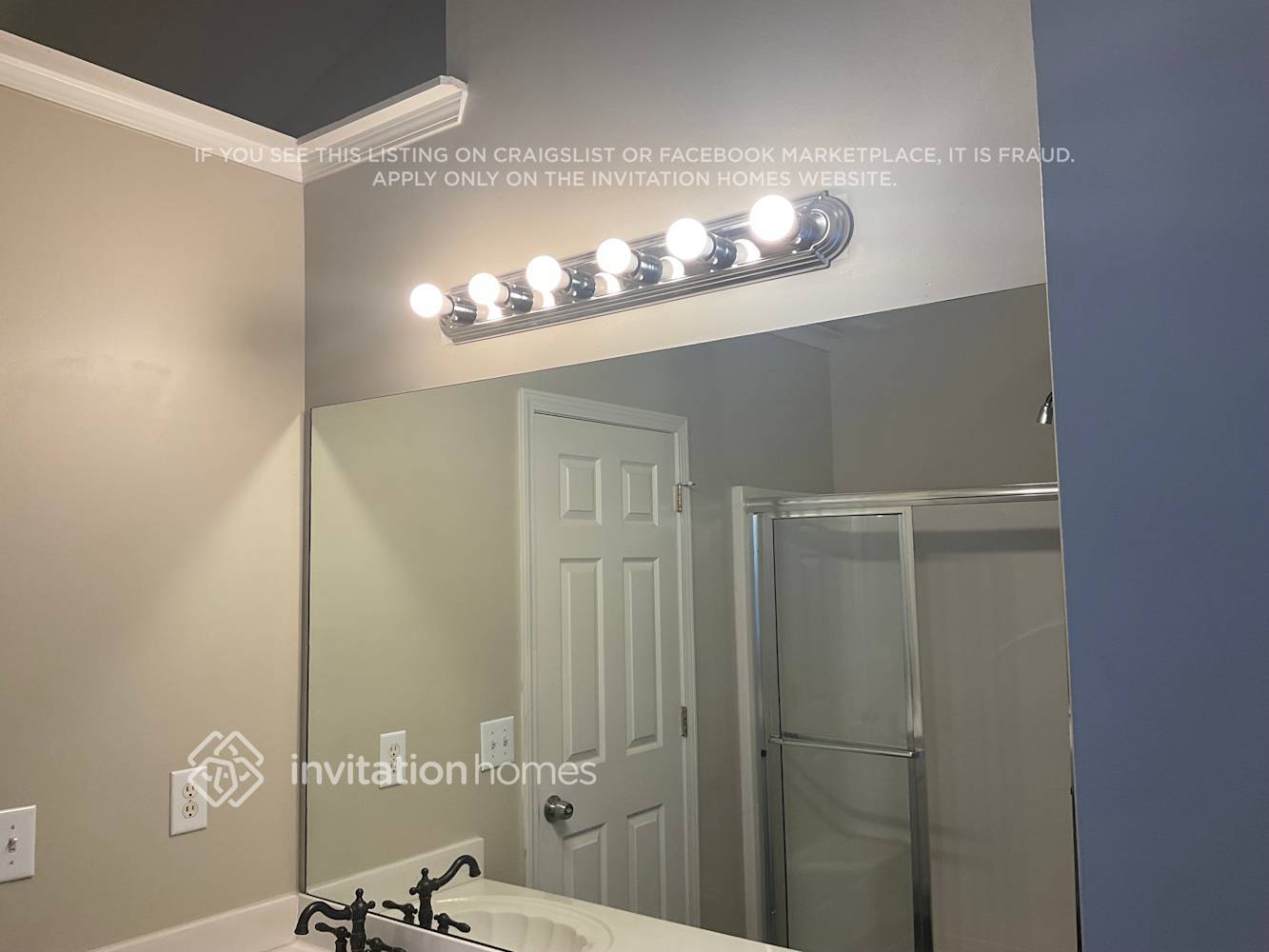 Building Photo - 660 Peachtree Trails Dr