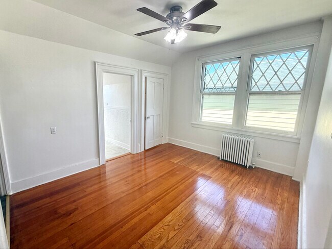 Primary Photo - 228 Saratoga St