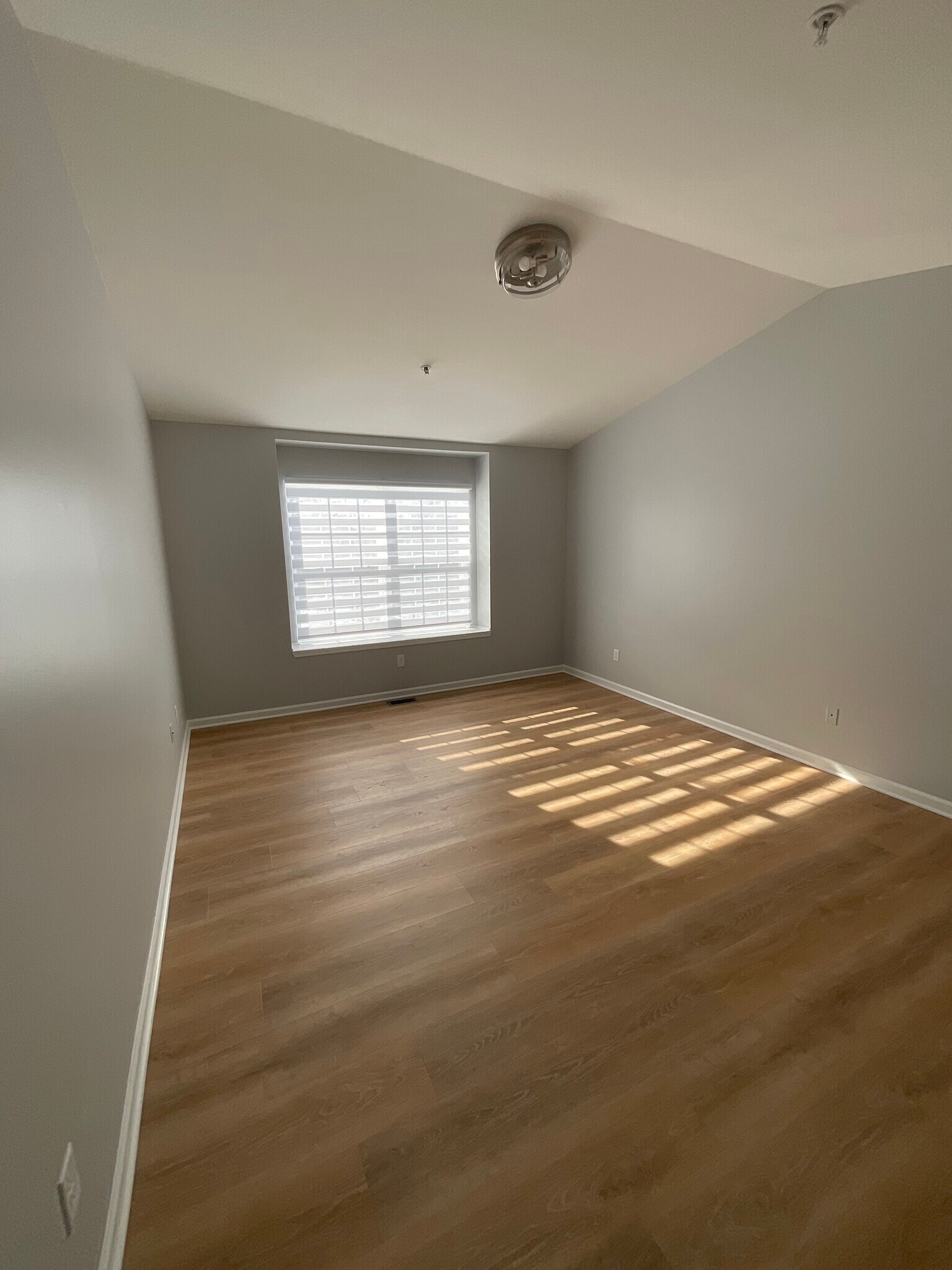 Building Photo - 29033 Whitby Dr